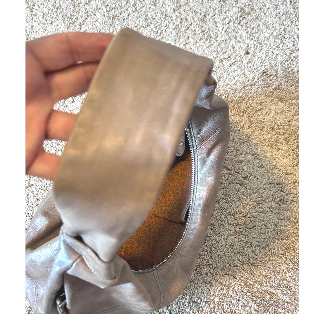Hobo International Metallic Taupe Leather Slouchy Shoulder Bag Bohemian Purse